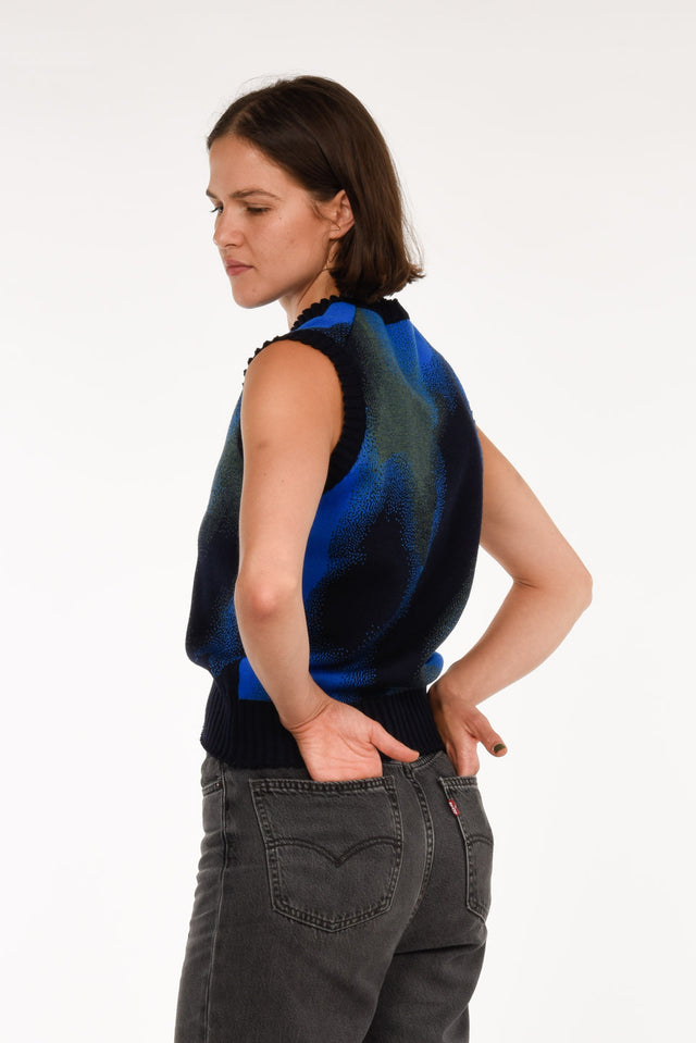 Agnes Vest - Gradient Blue